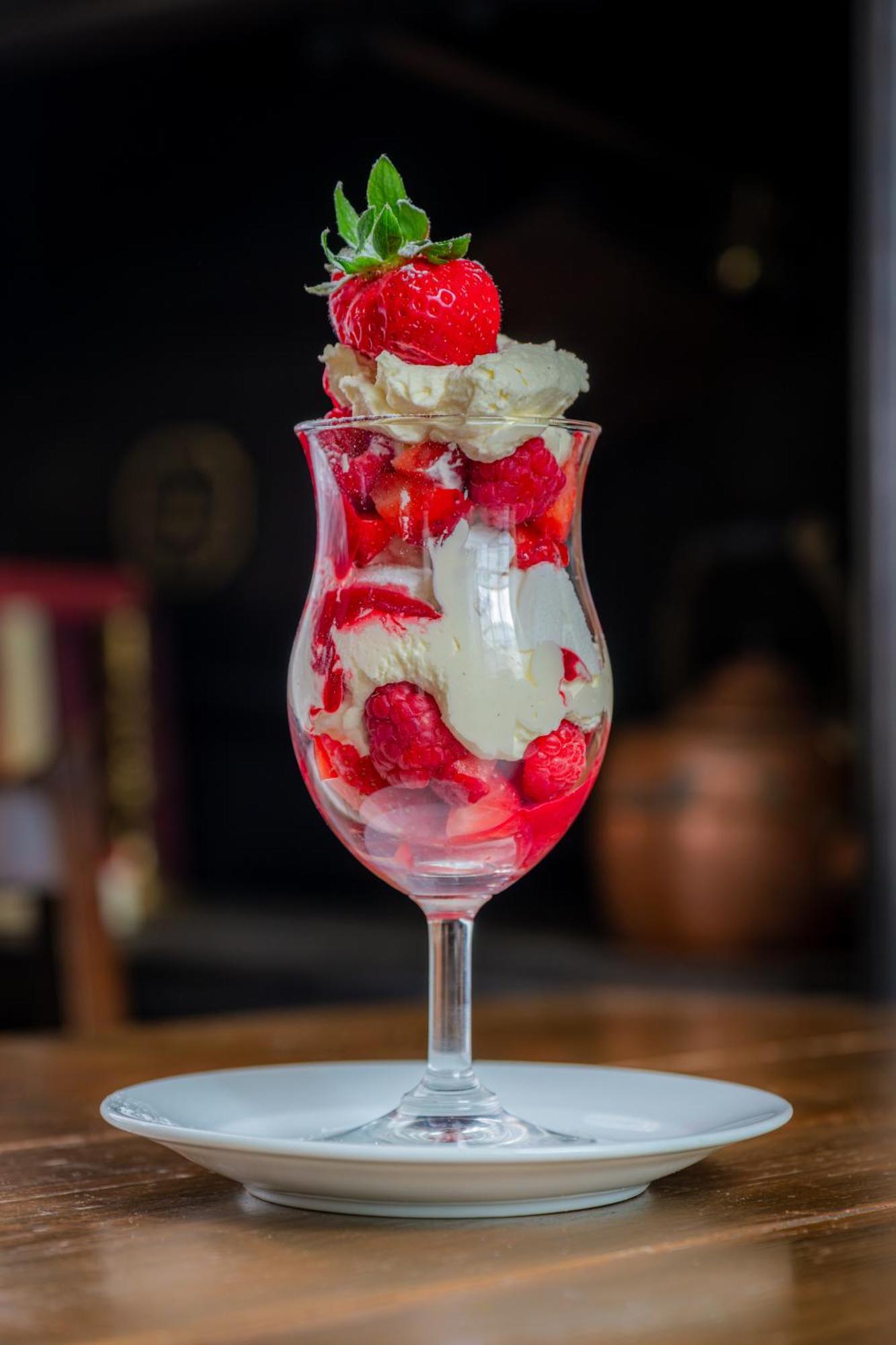 The George Hotel 阿克斯明斯特 外观 照片