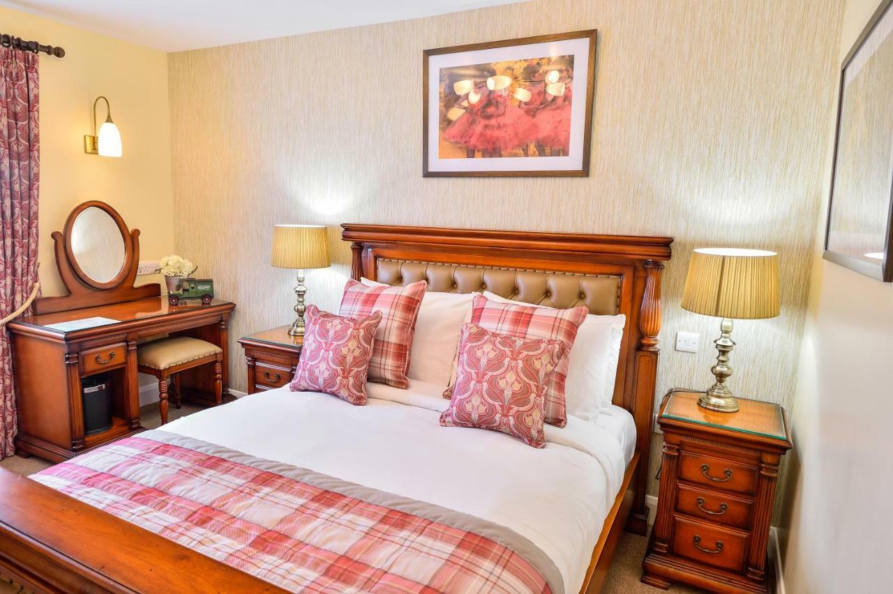 The George Hotel 阿克斯明斯特 外观 照片