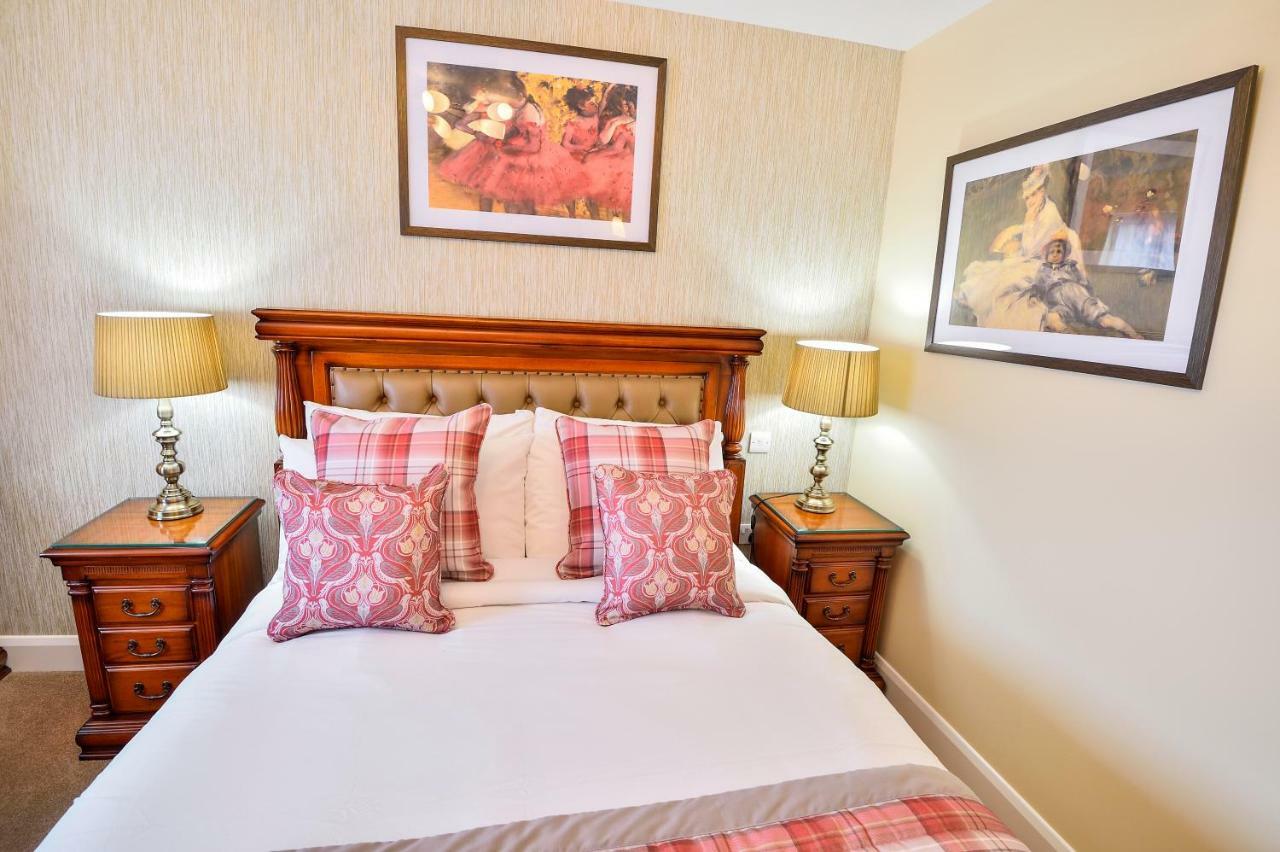 The George Hotel 阿克斯明斯特 外观 照片